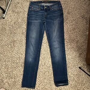 Levi’s Demi Curve modern rise skinny Jeans size 2/26‎
